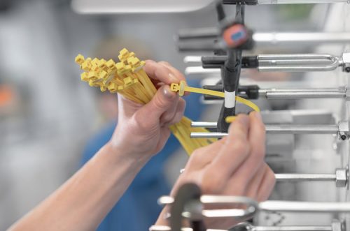 RFID KAbelbinder, Kabelbaum Automobilindustrie